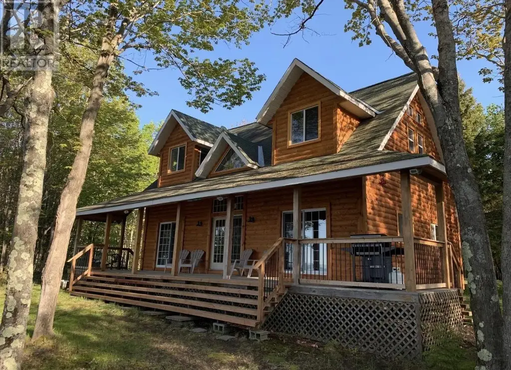 523 Marlette Dr, Goulais River